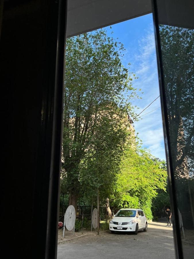 Vahe'S Family Guest House Front Yerevan Luaran gambar