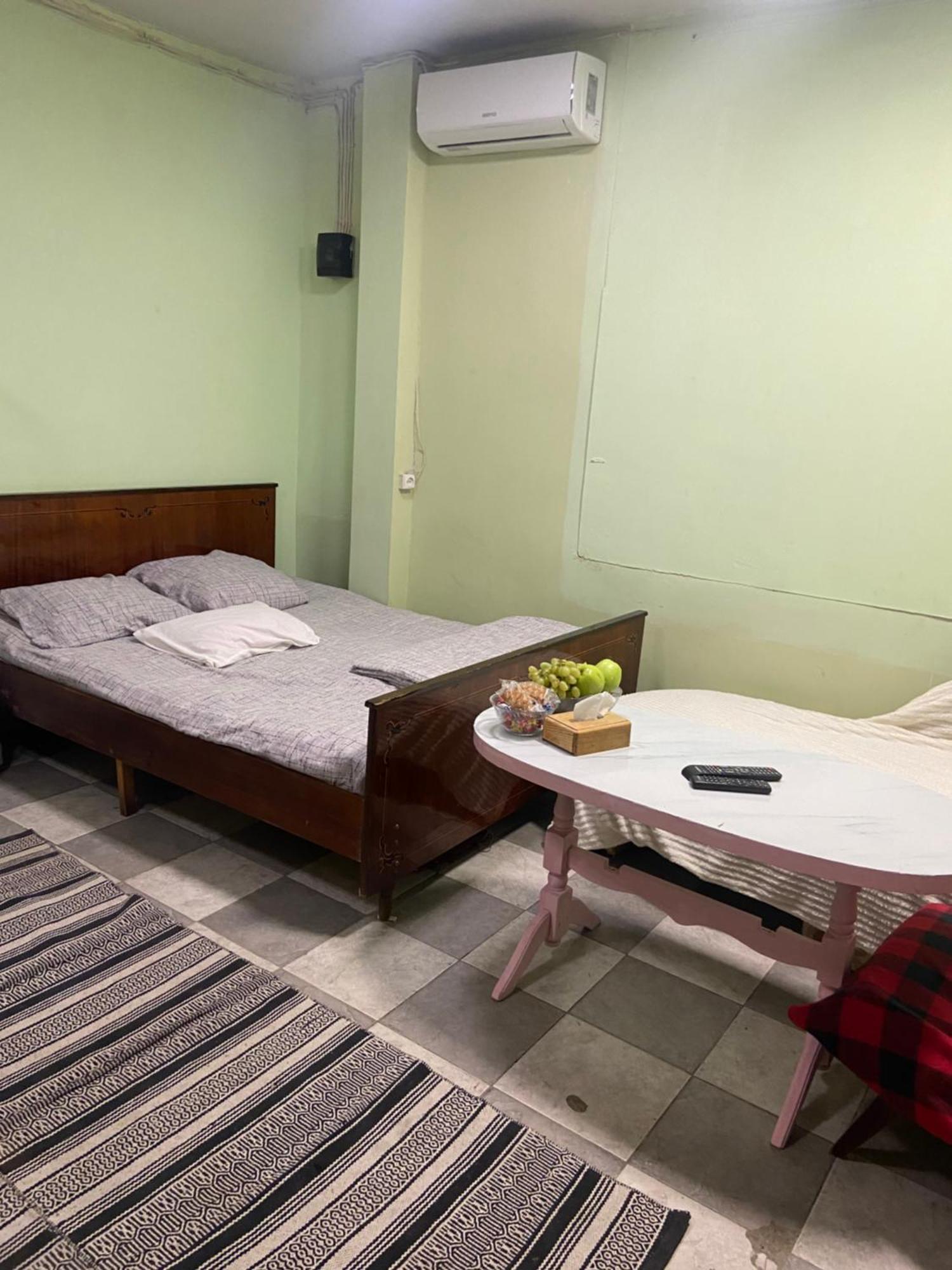 Vahe'S Family Guest House Front Yerevan Luaran gambar